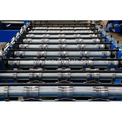 Double layer roof panel roll forming machine